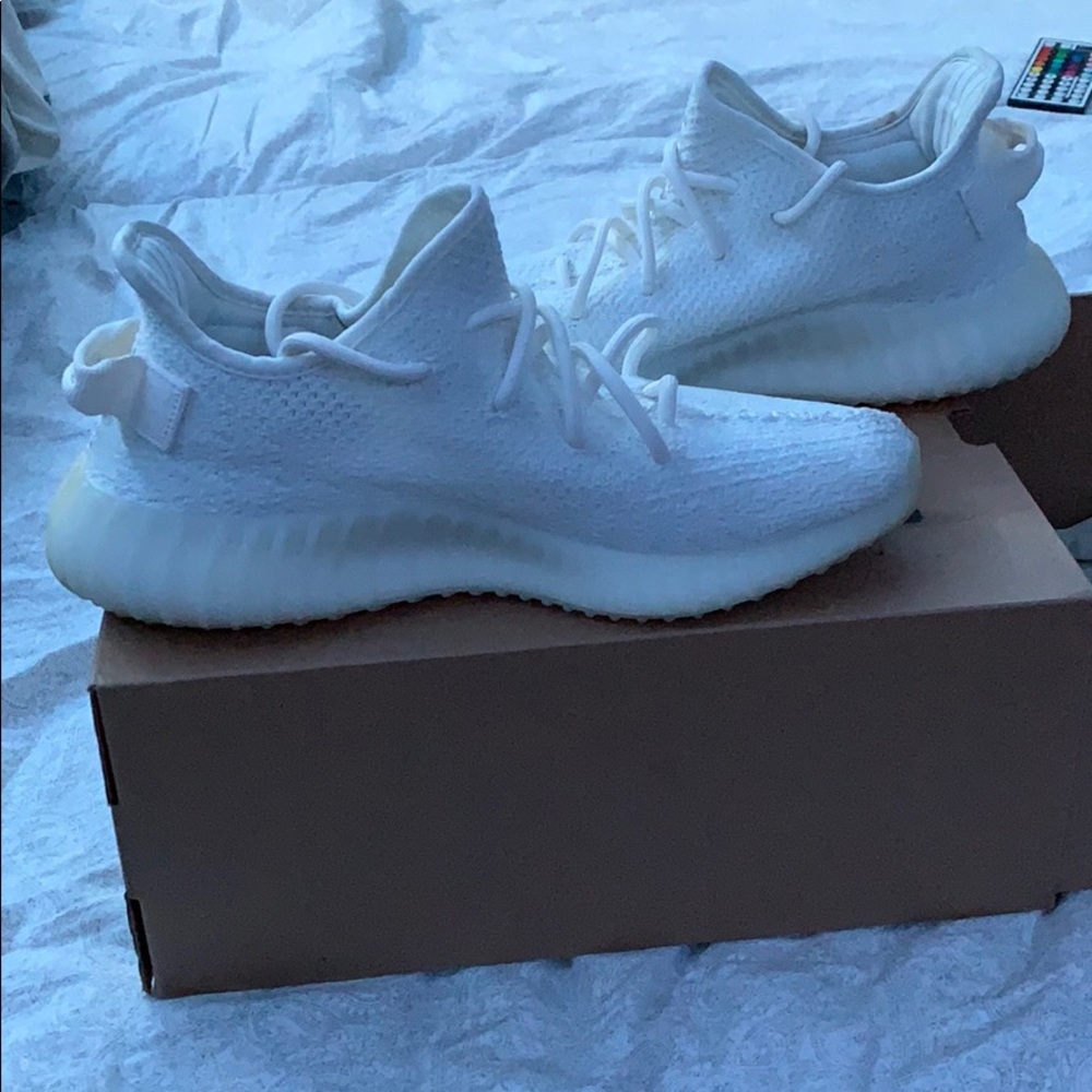 Authentic Yeezy Boost 350 V2 size 7 1/2